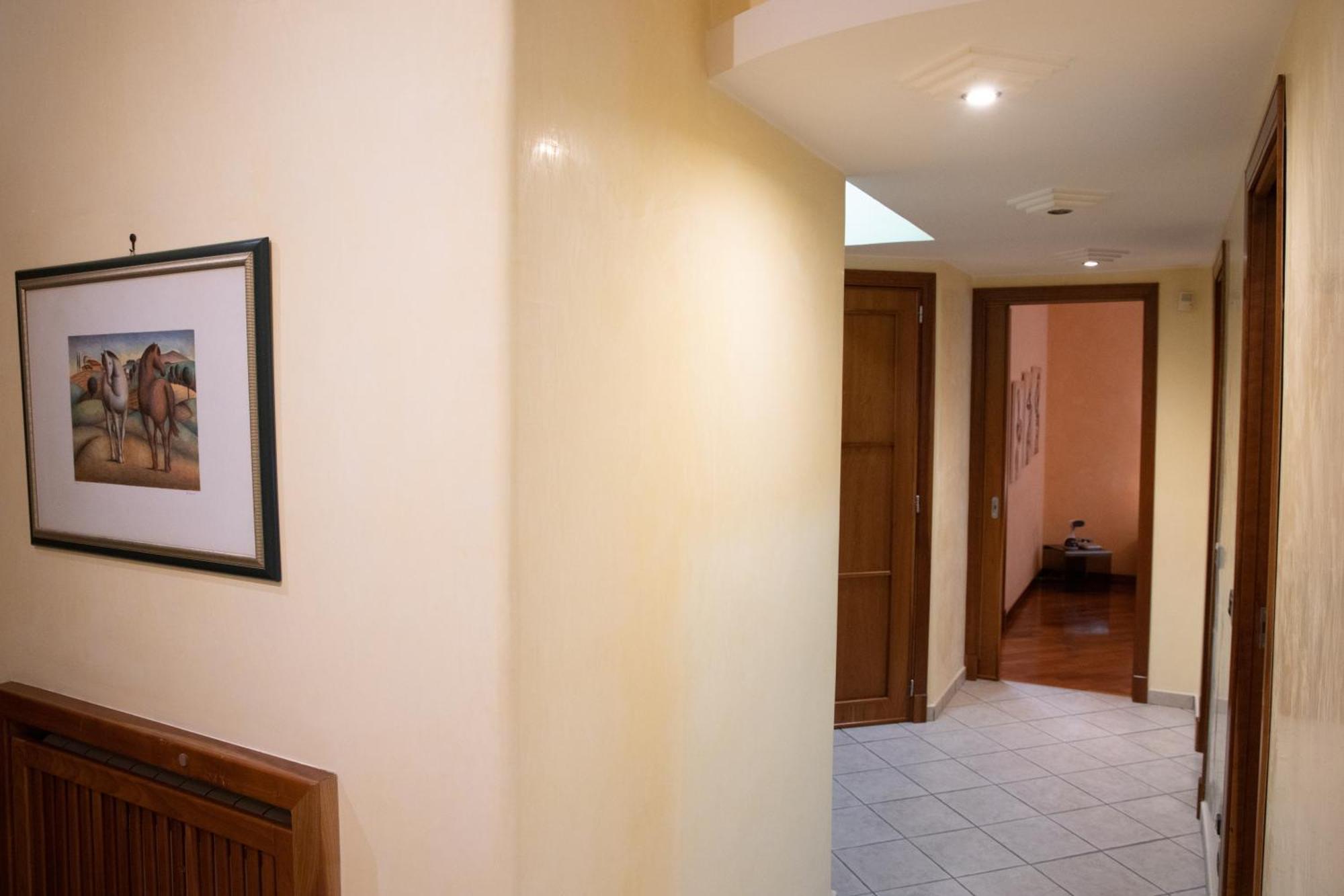 Holiday House Sabina Napoli Ngoại thất bức ảnh